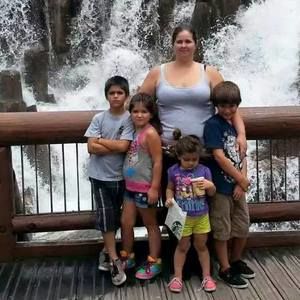 Meet your Posher, Kayla